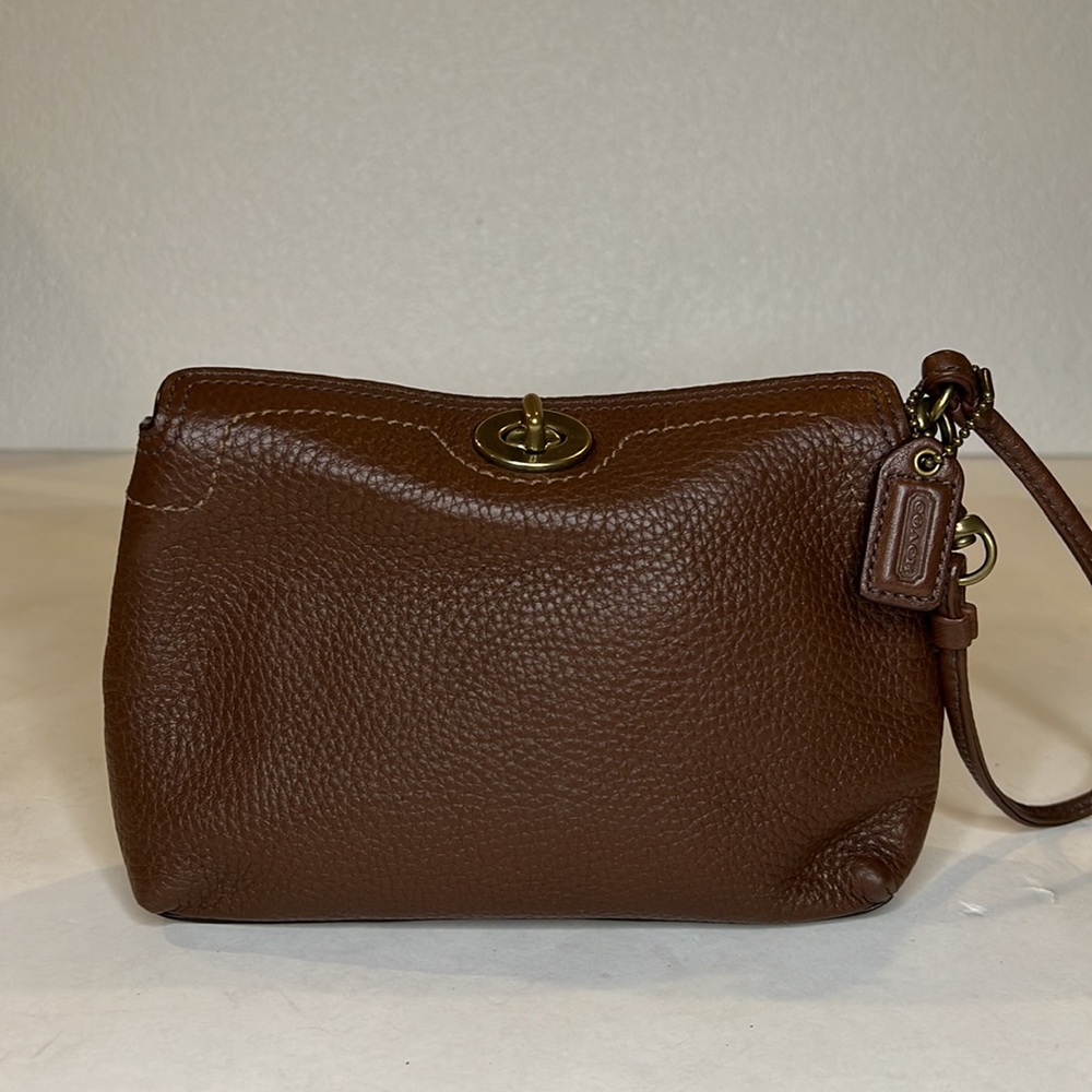 COACH PEBBLED LEATHER WRISTLET - Picture 2 of 6